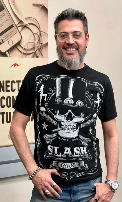 León Rock Remeras