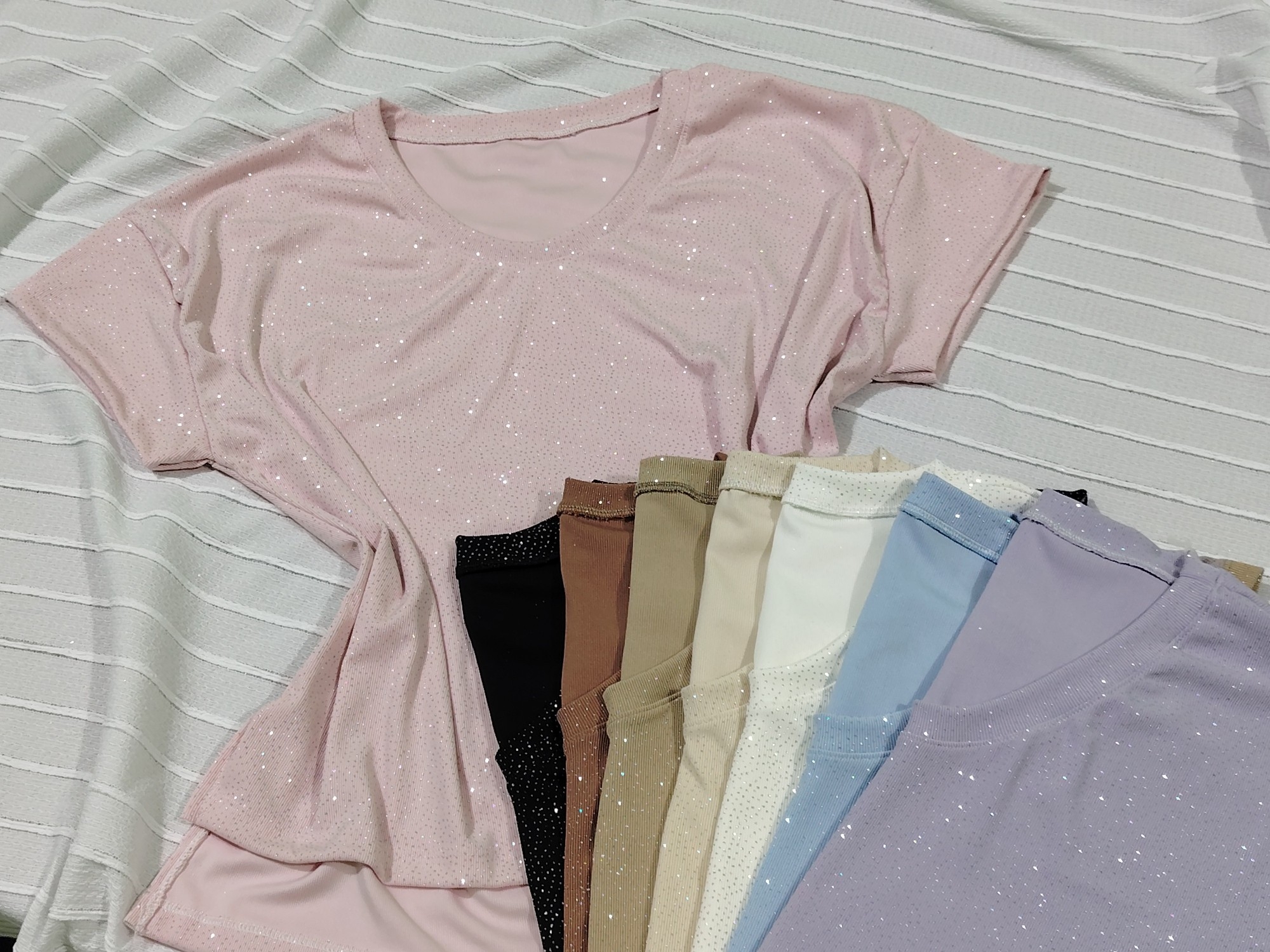 Remera con Tajo Gliters - Imagen 8