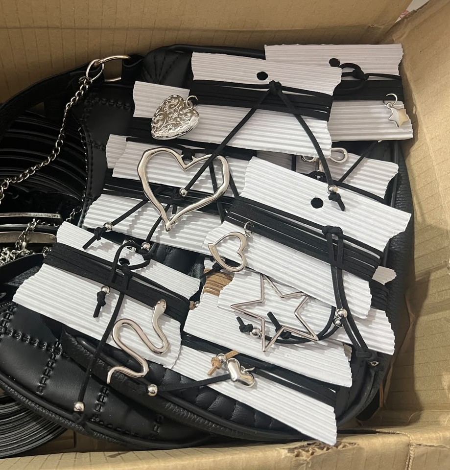 Promoción Chokers por 100 Unidades 1.200 $ C/u - Imagen 2