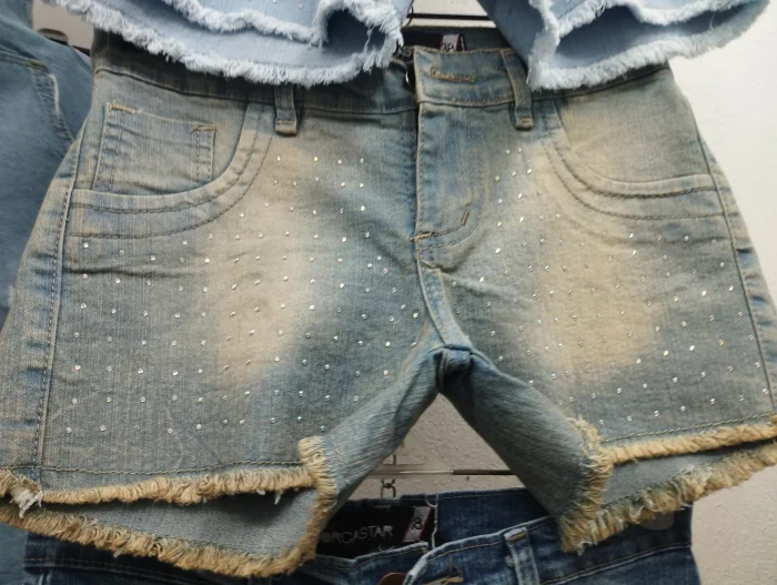 Short Deflecado con Brillos