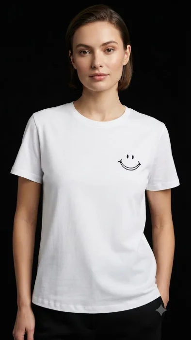 Remera Importada Sonría Bordada