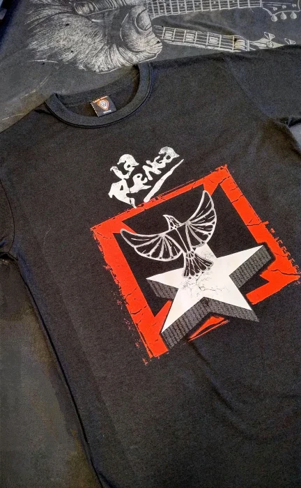 León Rock Remeras