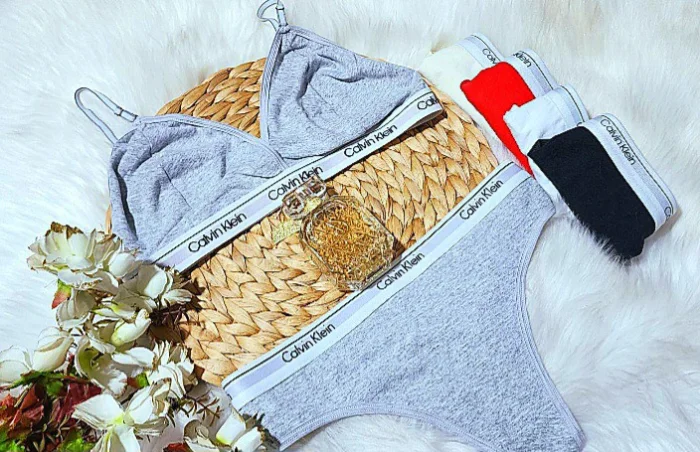 Conjunto Bralette Calvin Klein