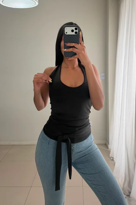 Remera Nudo