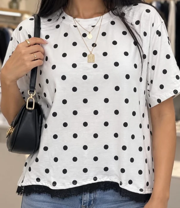 Remeras con Puntillas
