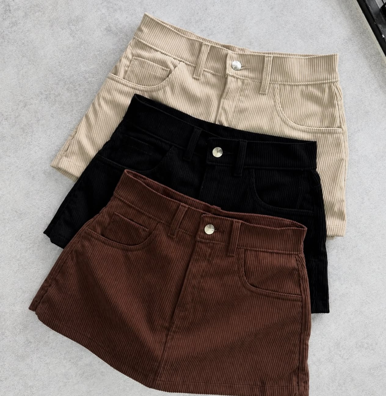 Short Pollera Corderoy - Imagen 1