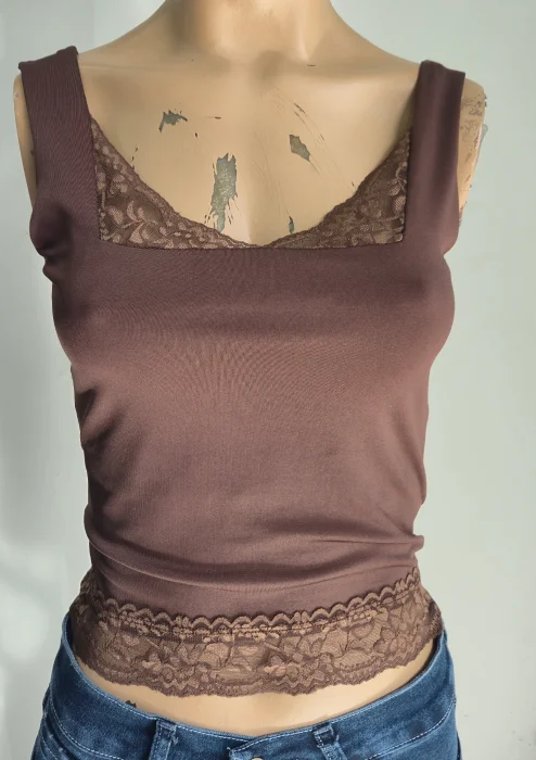 Musculosa con Puntilla