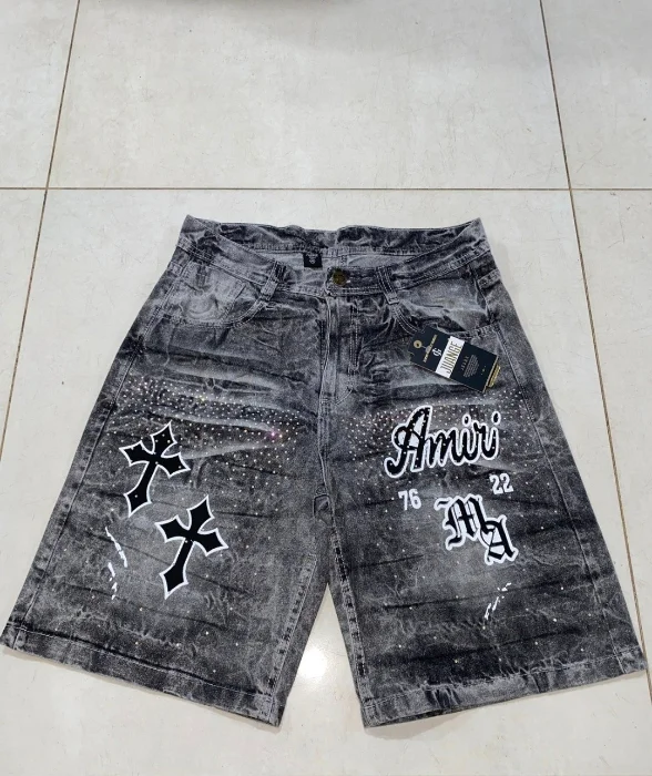 Bermudas con Diseño y Estras
