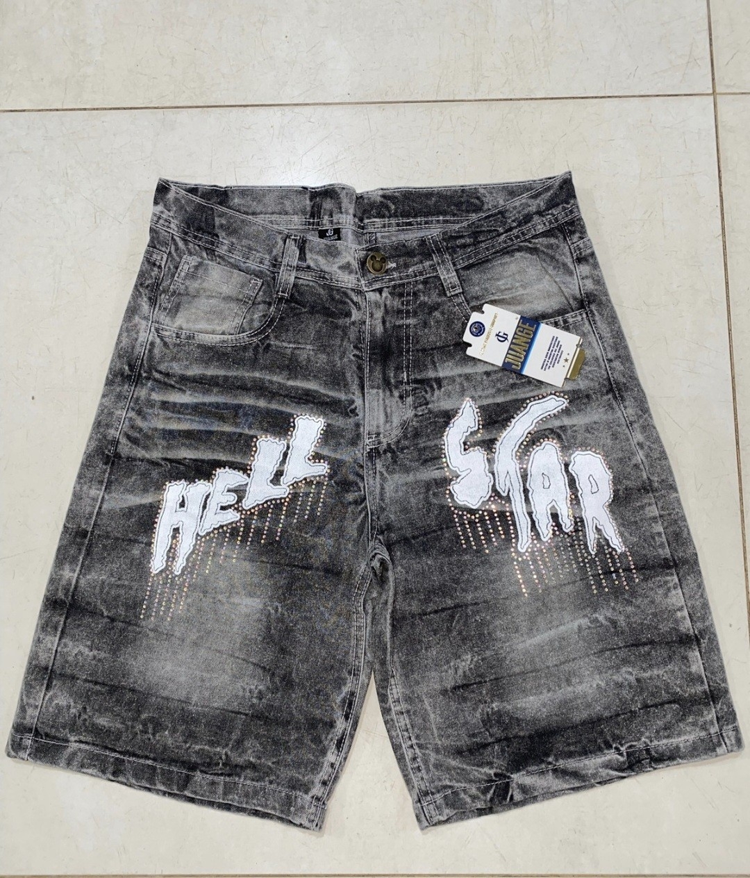 Bermudas con Diseño y Estras - Imagen 2