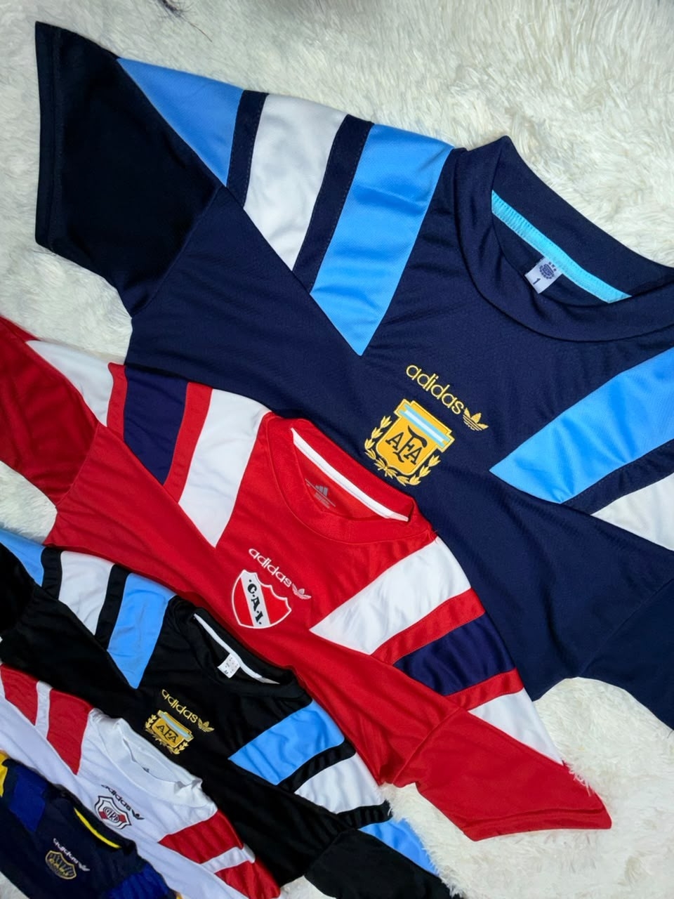 Camisetas Estilo Retro - Imagen 2