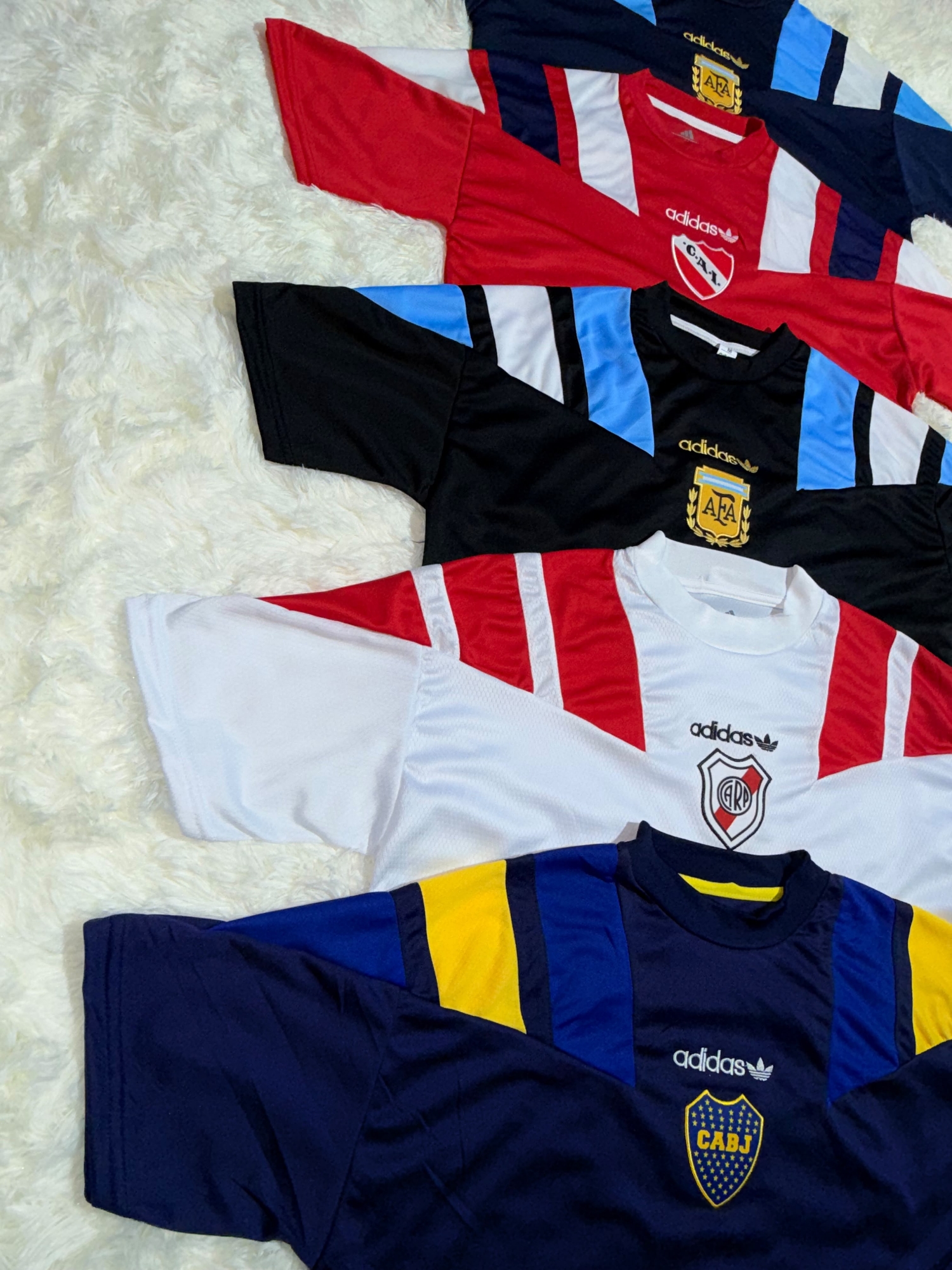 Camisetas Estilo Retro - Imagen 3