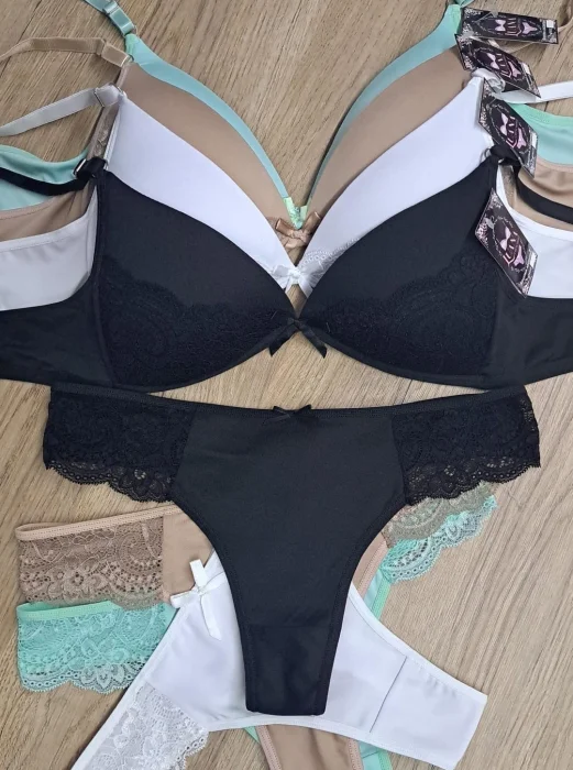 Conjunto Triangulo (laycra)