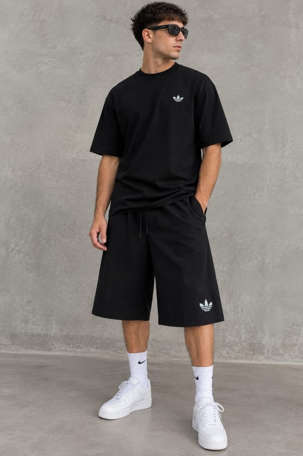 Conjuntos Hombre Bermuda Lycra con Cierre Más Remeras de Algodón Peinado Logos Chicos - Imagen 2