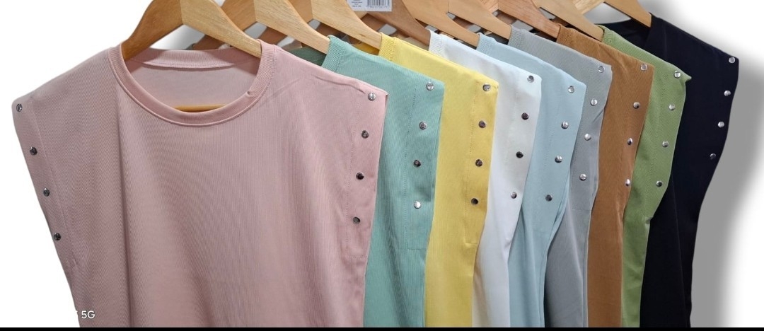 Musculosa con Tachas - Imagen 4