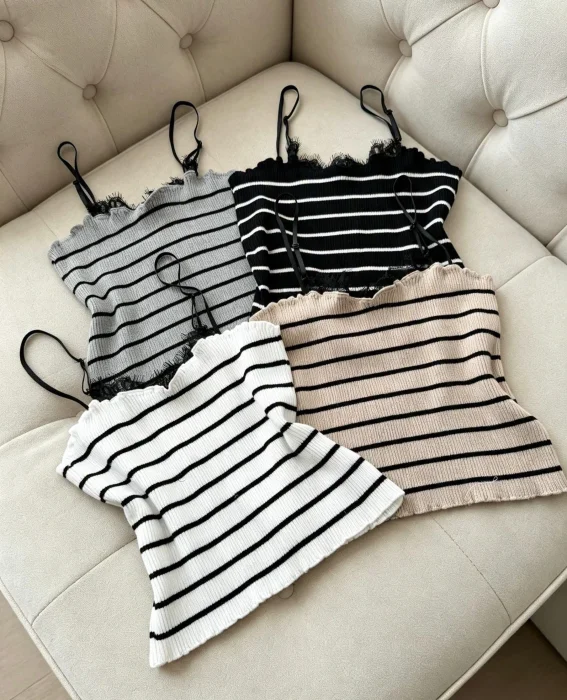 Musculosa Bremer con Puntilla y Bretel con Regulador
