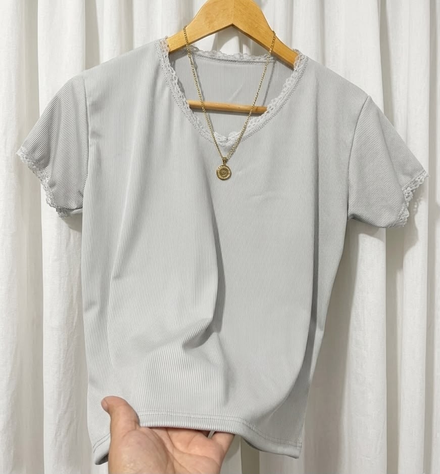 Remera Cuello V Puntilla - Imagen 3