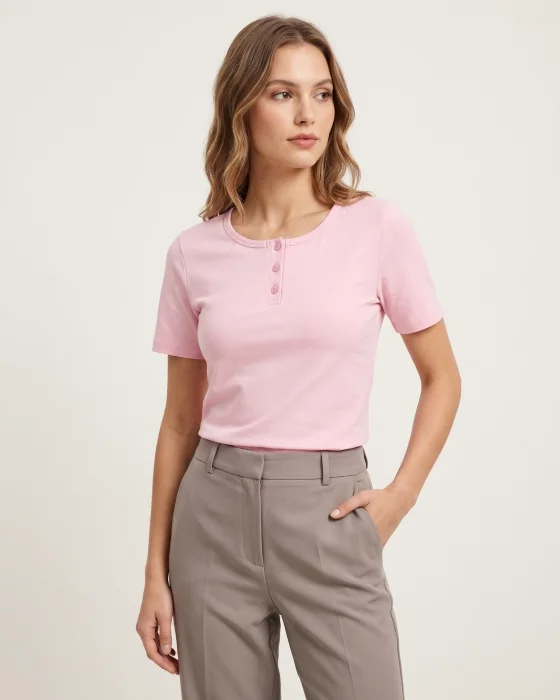 Art 652. Remera *nora*
