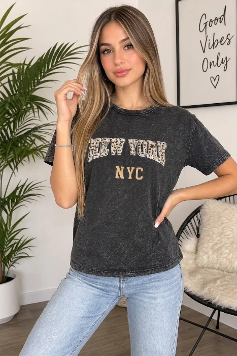 Remera Batik con Strass