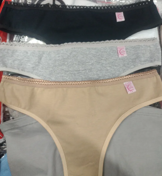 Colaless