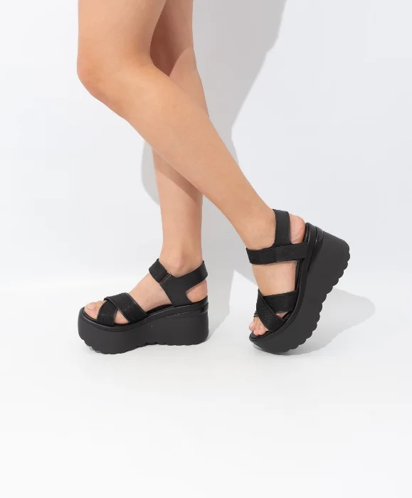 Sandalia Savage Plataforma Taco Chino Abrojo Cuero Ecológico Kiev-901