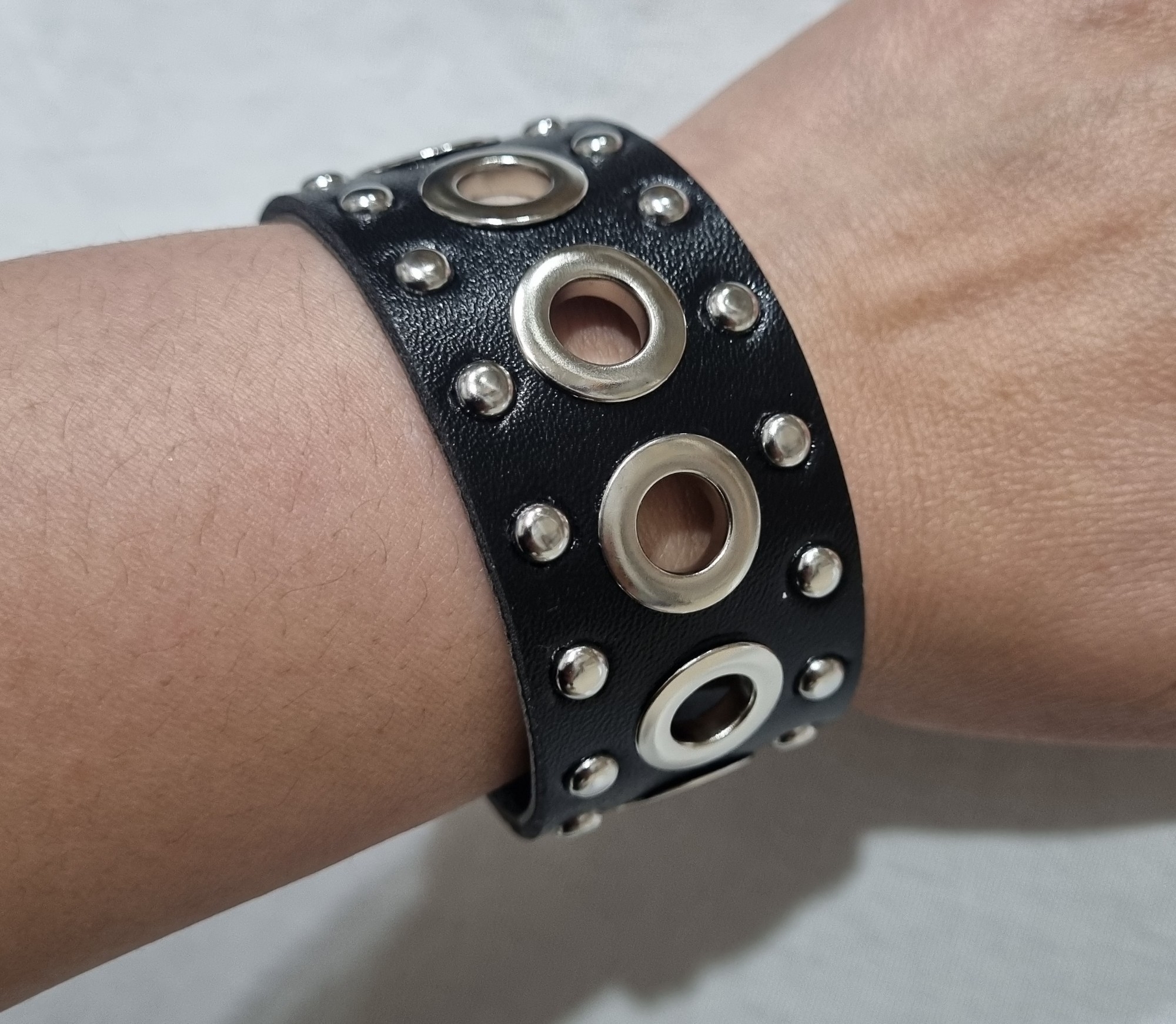 Pulseras de Tacha - Imagen 3