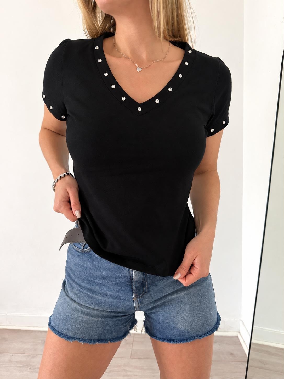 Remera Escote V - Imagen 3