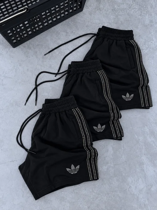 Shares Negros Deportivos de Lycra con Stras