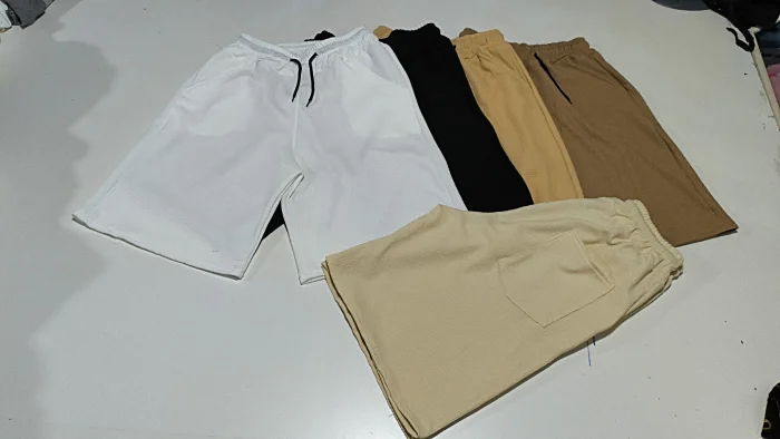 Bermudas Baguis en Hawai