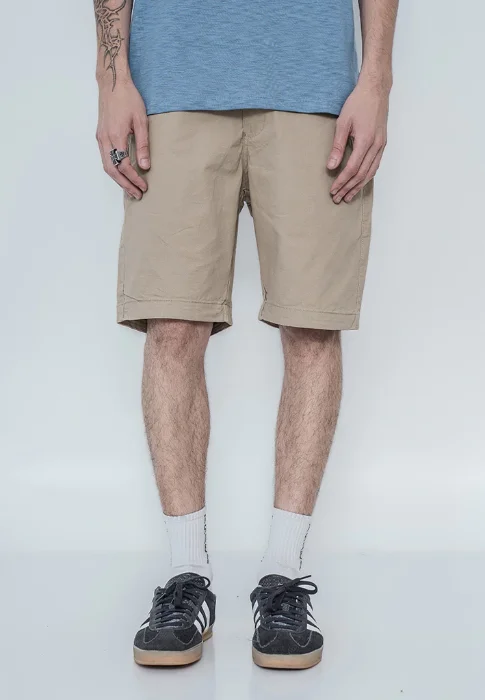 Bermuda Travis