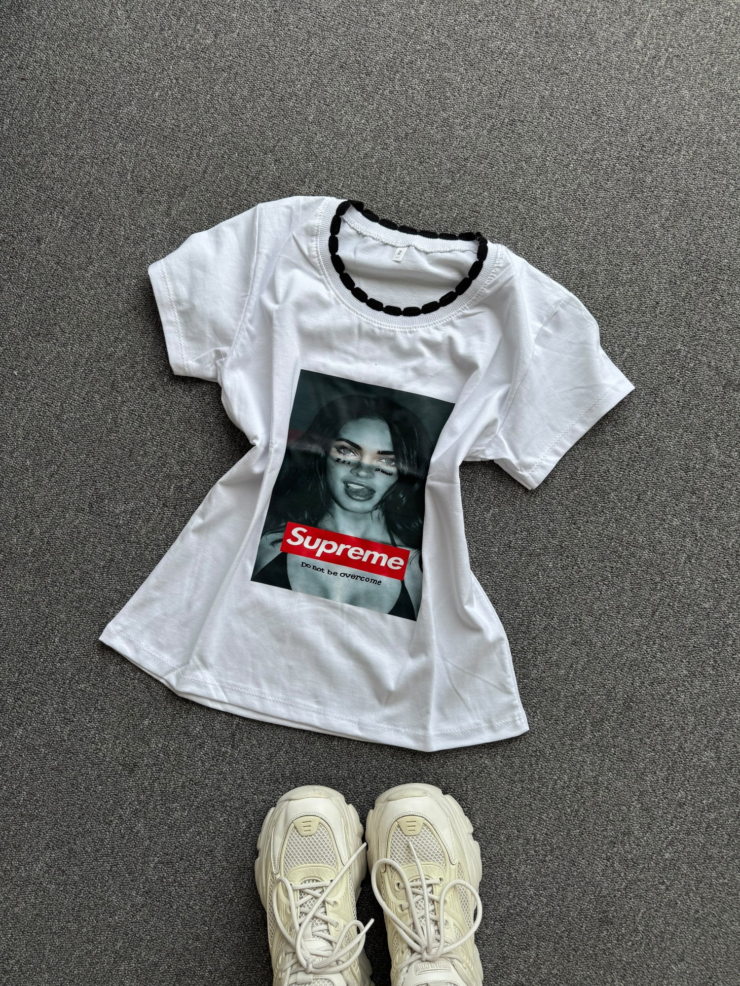 Remeras Estampadas Cuello Tejido - Imagen 3