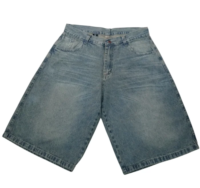 Jeans Bermuda Baggy Oxido Focalizado y Bigotes