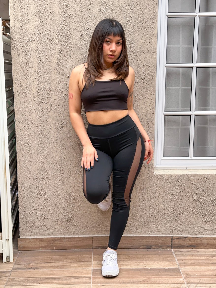 Calza Arian. Leggin Combinado Deportivo Recortes Microtul Transparencia - IMG_0356.jpg
