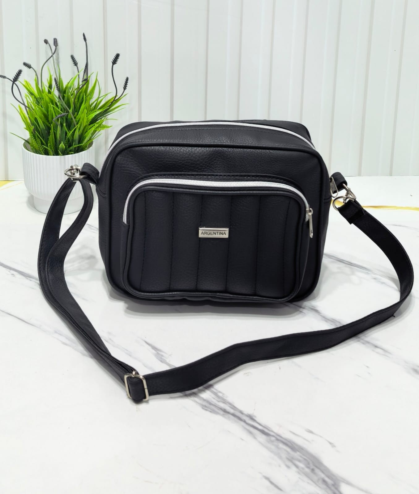 Morral
Cuero Ecológico Excelente Calidad. - Imagen 1