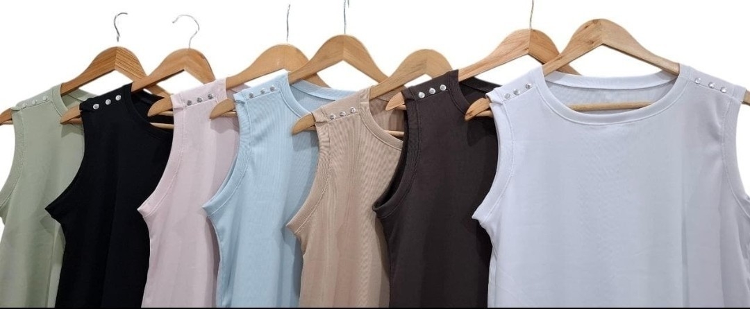 Musculosa Melvin con Tachas al Costado - Imagen 2