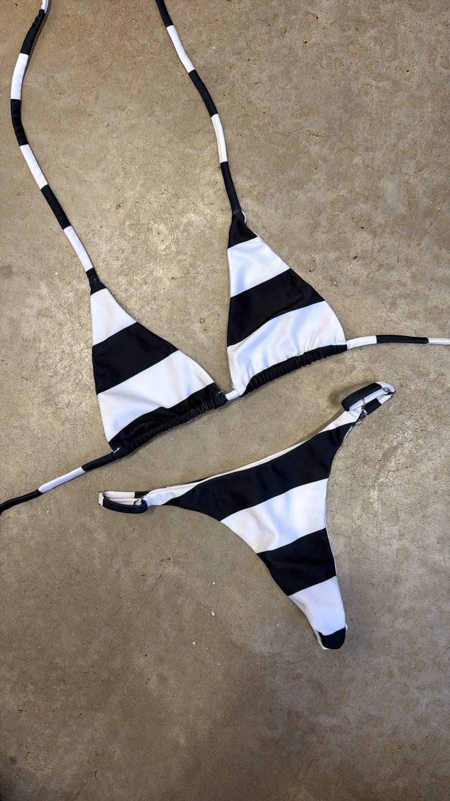 Bikini de Rayas - Imagen 3