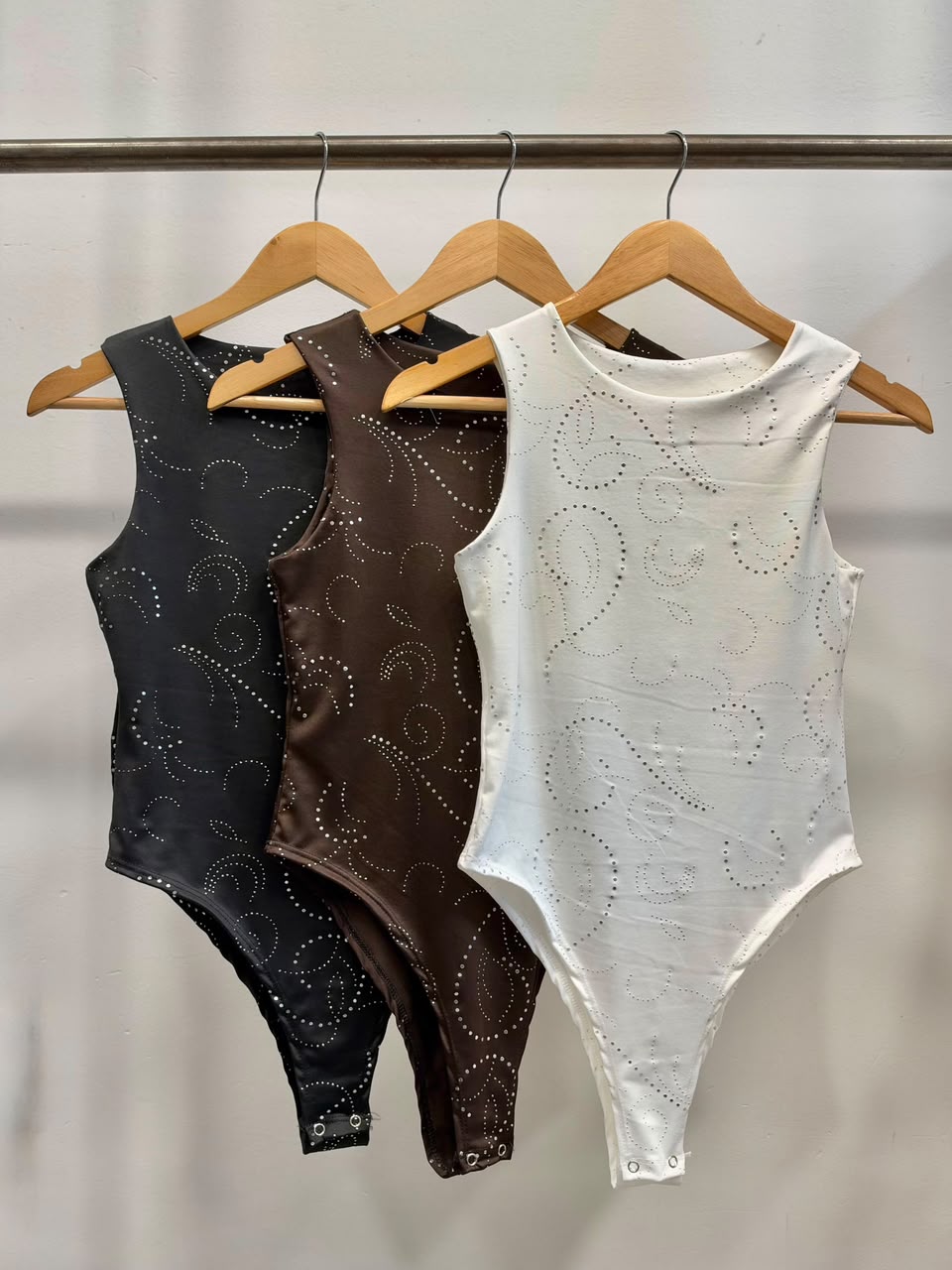 Body Strass - WhatsApp%20Image%202026-09-25%20at%209.41.43%20AM%20(1).jpeg