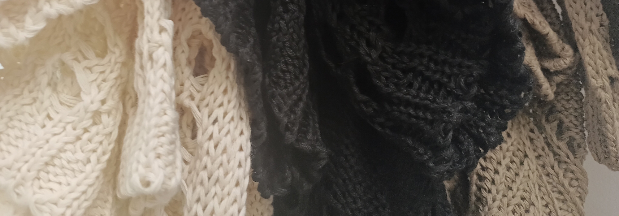 Sweater Calado con Relieves - Imagen 3