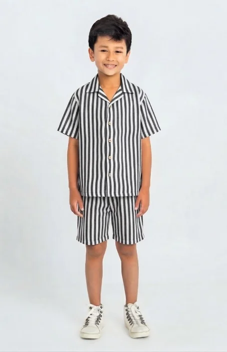 Conjunto de Lino Rayado de Niño