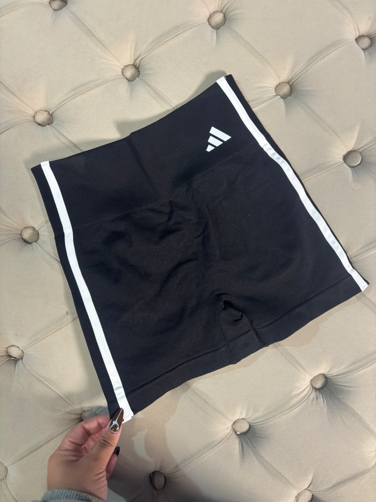 Short Ad - Imagen 4