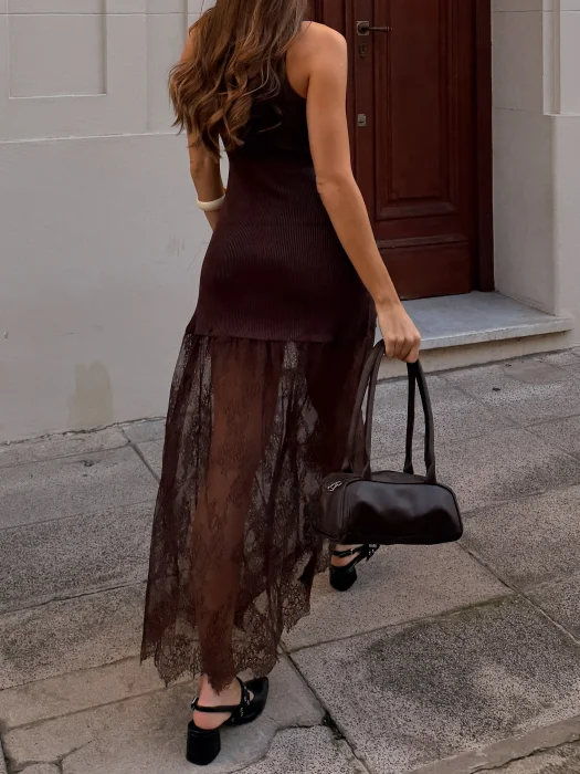 Vestido de Hilo con Encaje