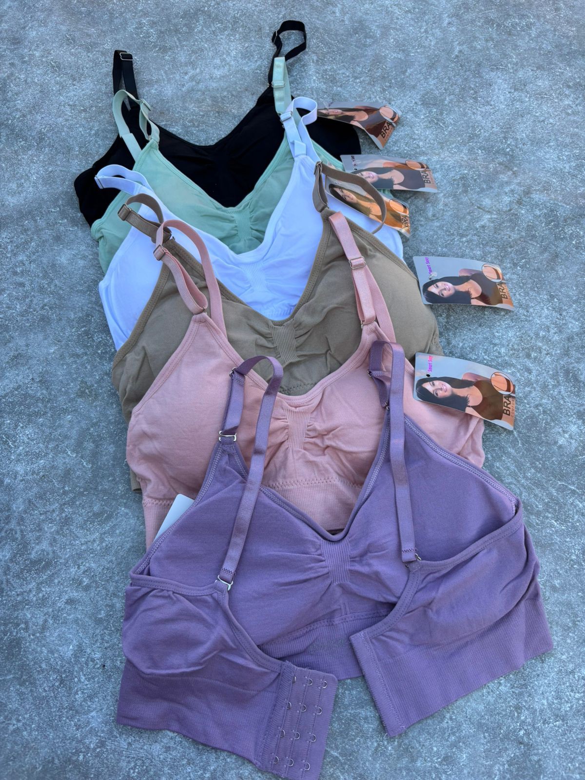 Top Especiales con Broche y Bretel Fino - Imagen 2