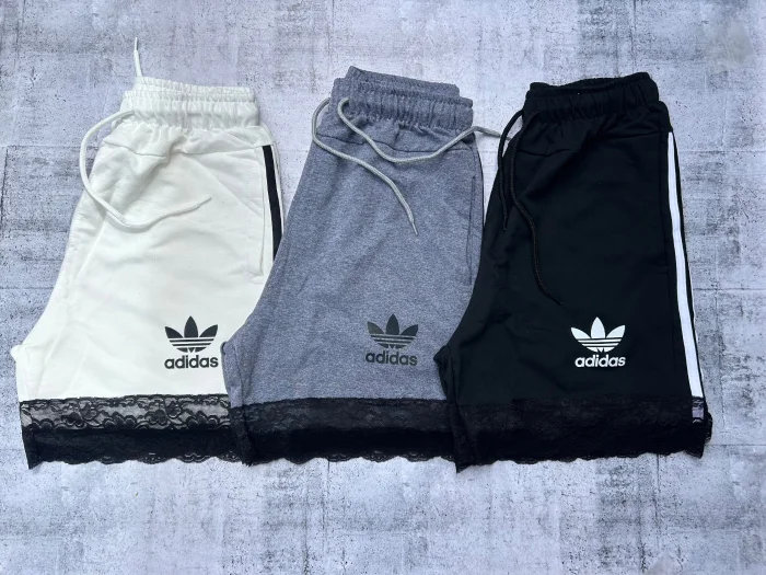 Short Adi Puntilla