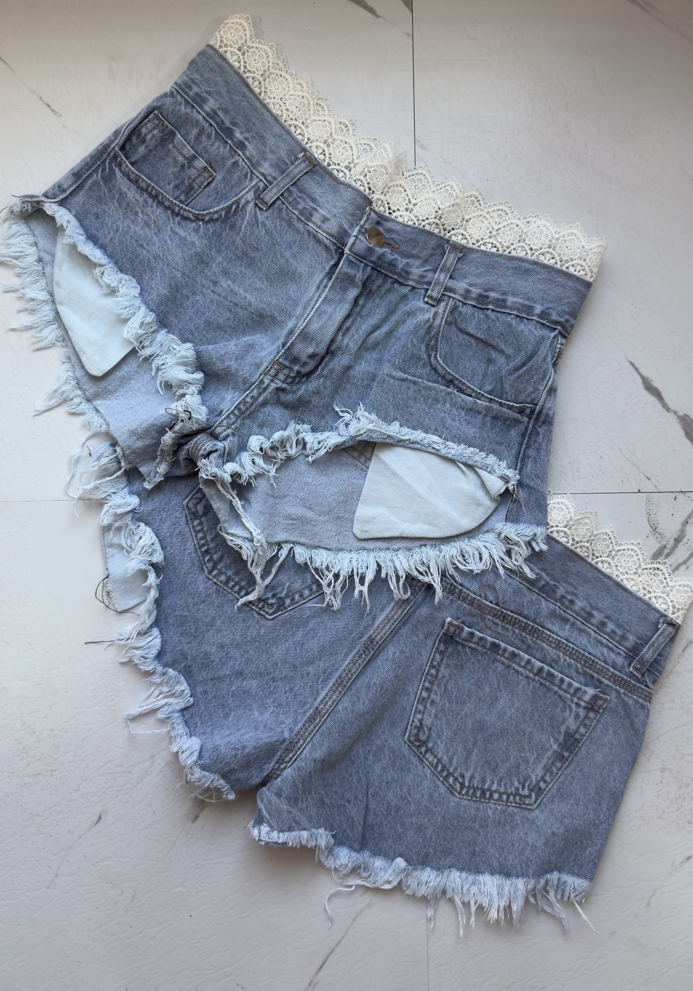 Microshort con Encaje - 5d32550a-20d8-4739-a379-4d7ae77c8fe8.jpeg