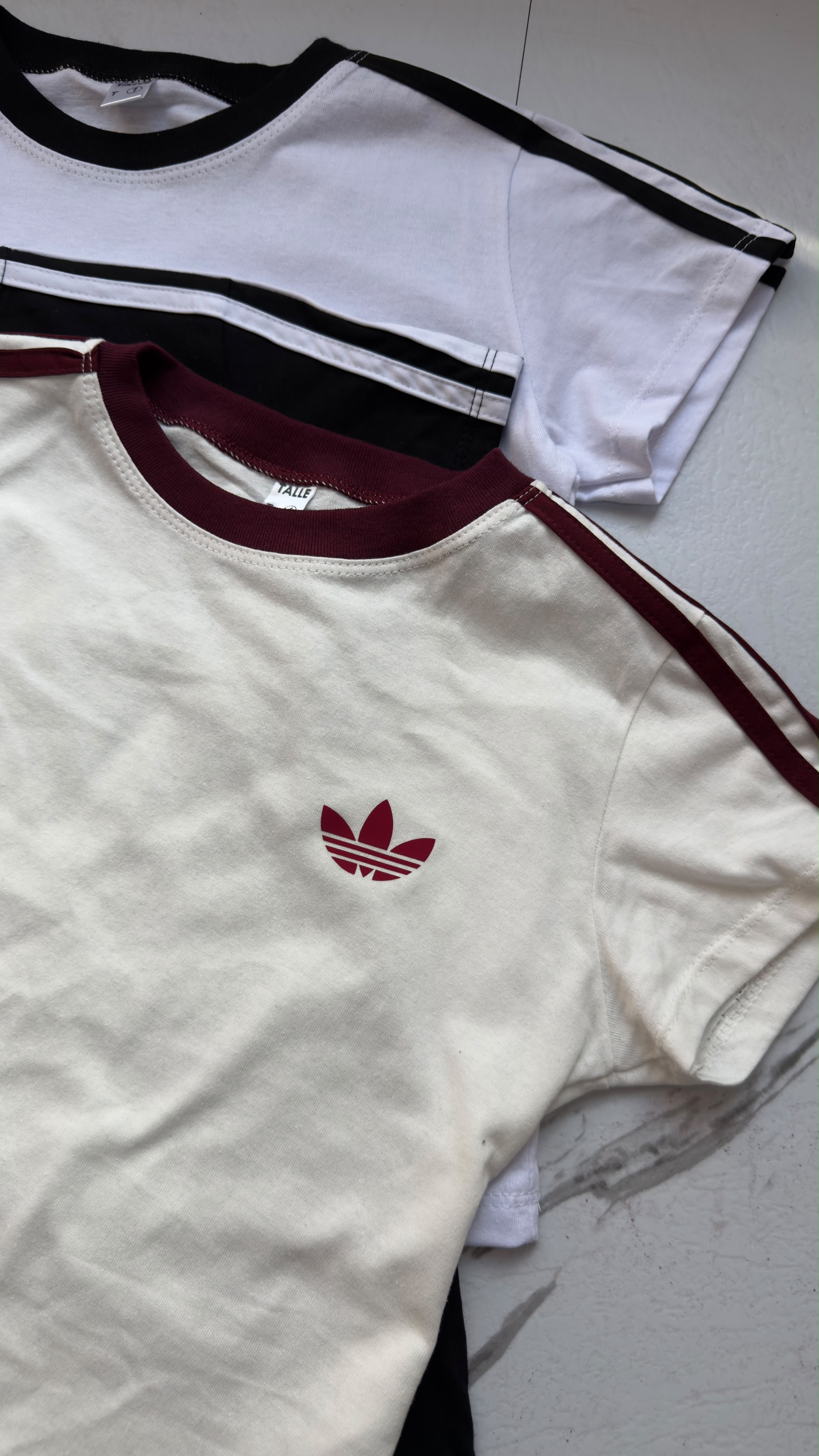 Baby Tee Adi - 99dfa696-9e4f-4dc8-8f1e-a58a3df3bef1.jpeg