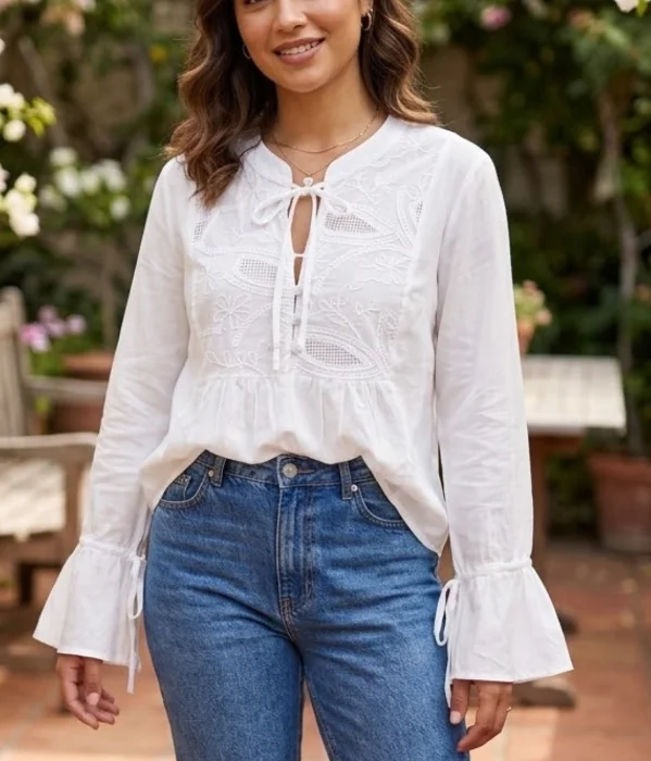 Blusa Brodery C/botón y Cordon