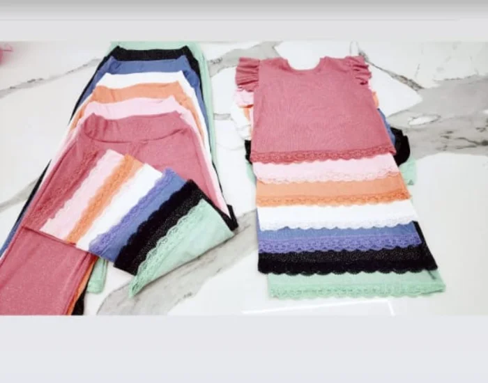 Conjunto Brilloso Puntillas al Tono