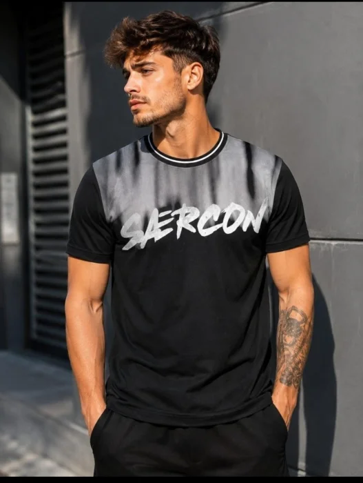 Remera con Cuello Combinado
