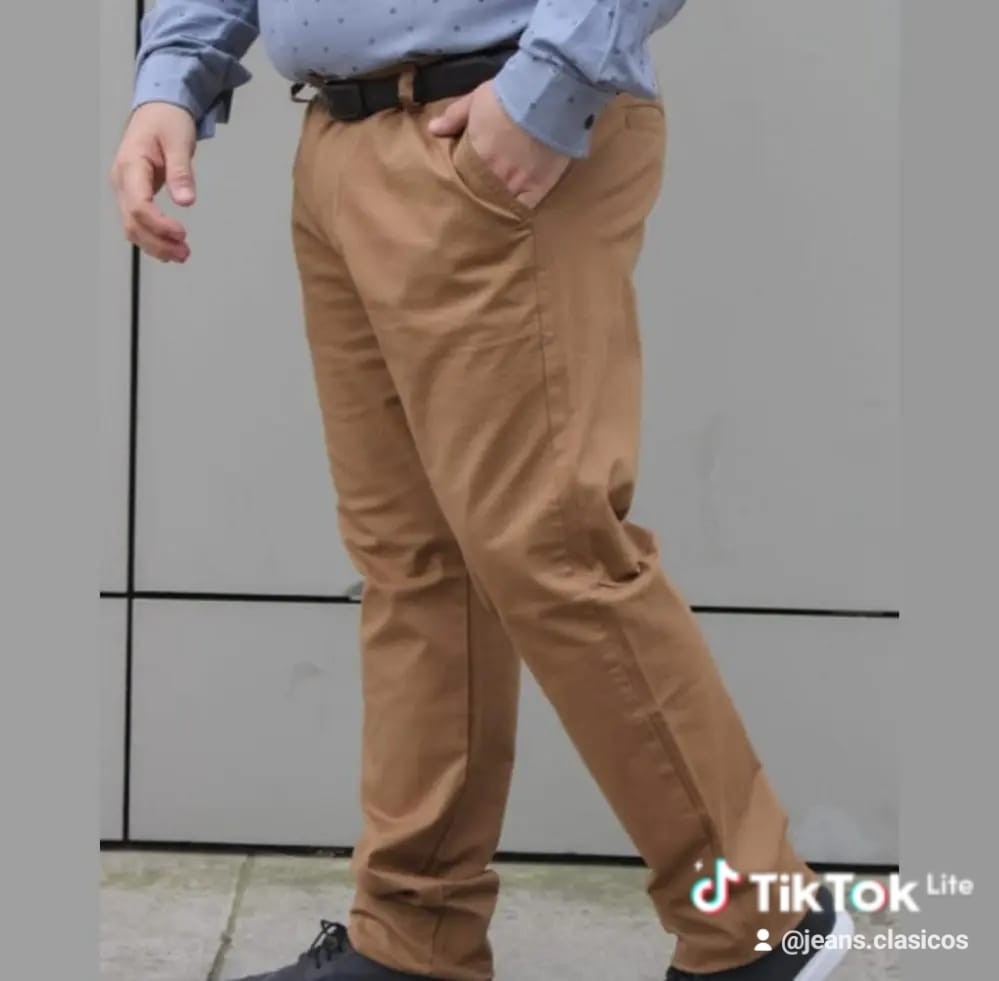 Pantalón Bolsillo Chino Recto Talles Especiales - Imagen 4