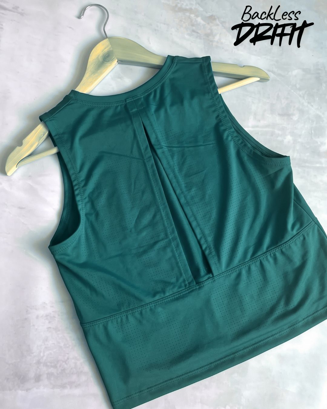 Remera Adi Dri-fit Backless Premium - Remera%20Back%20Less%20(4).jpg