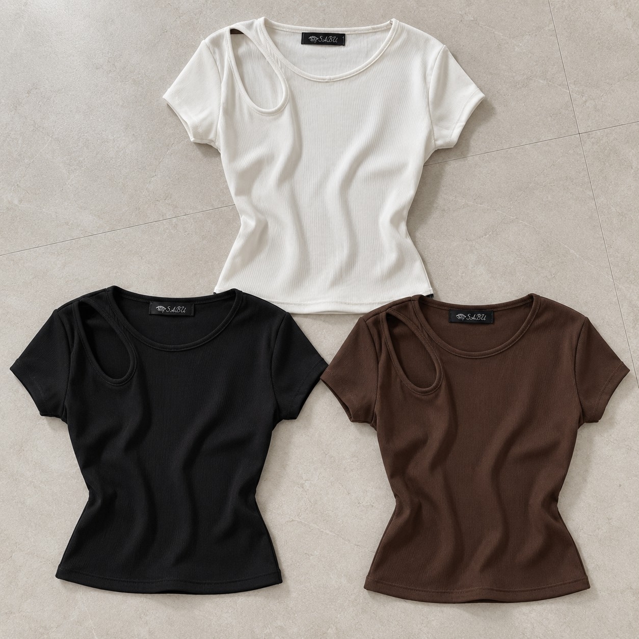 Remeras con Tajo en Hombro - Imagen 2